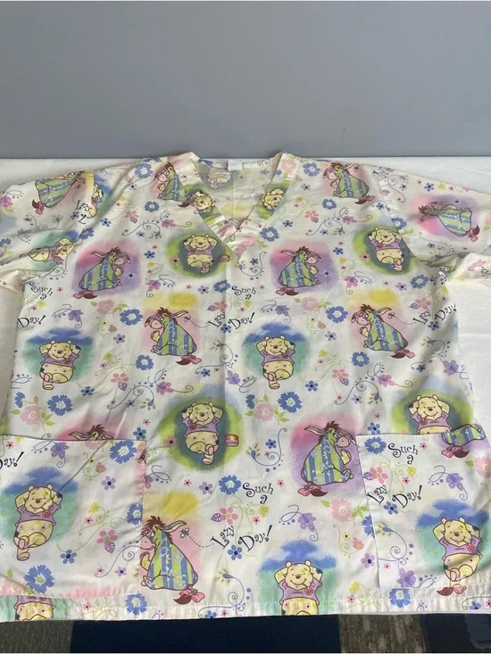 Disney Winnie the Pooh "Such a Lazy Day" V-neck scrub top Women Large Flaw - Picture 5 of 15